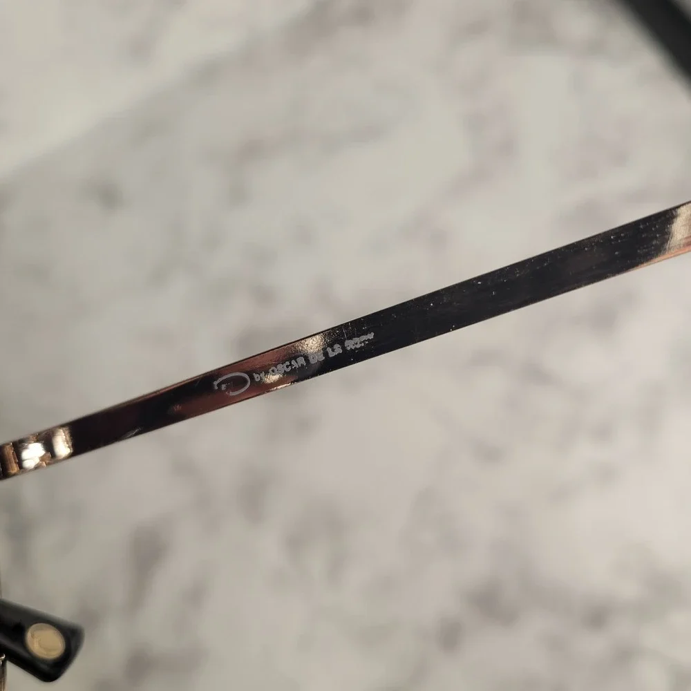 O by Oscar de la Renta Sunglasses Black Gold Cat Eye Purple Gradient